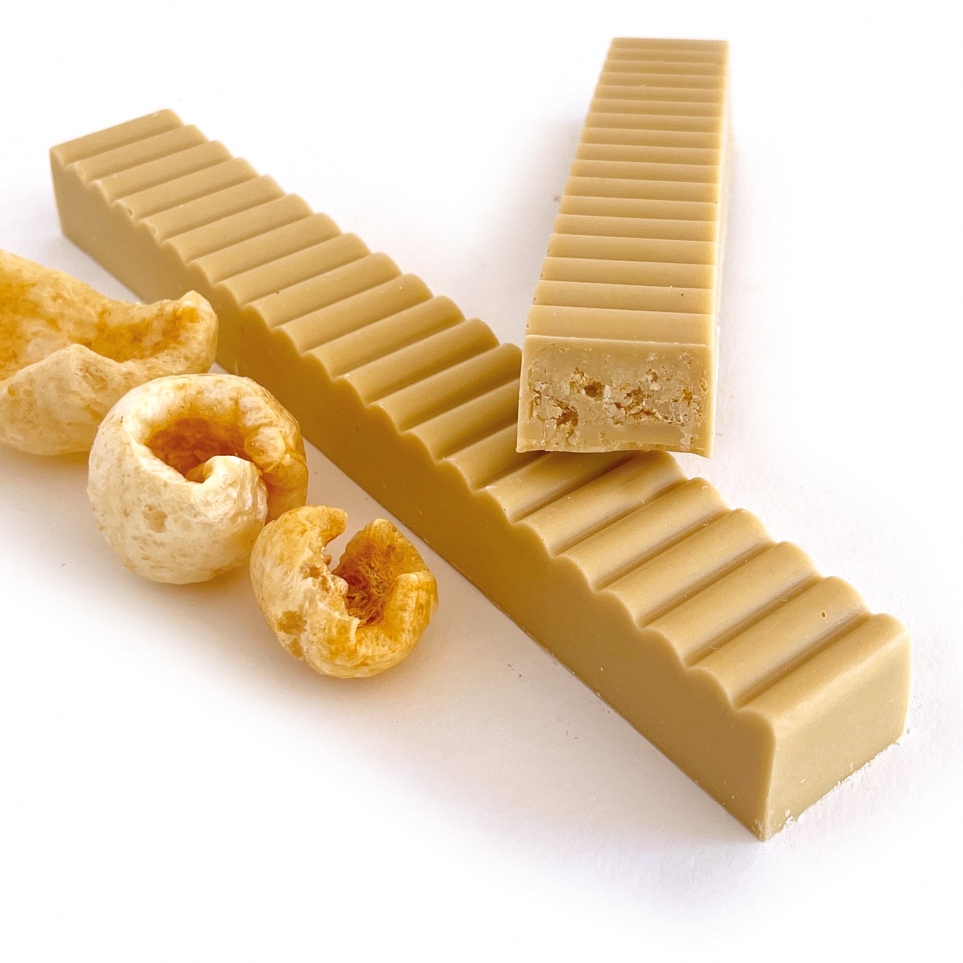 Turron_chocolate_blanco_crunchy_sin_azúcar_añadido_low_carb